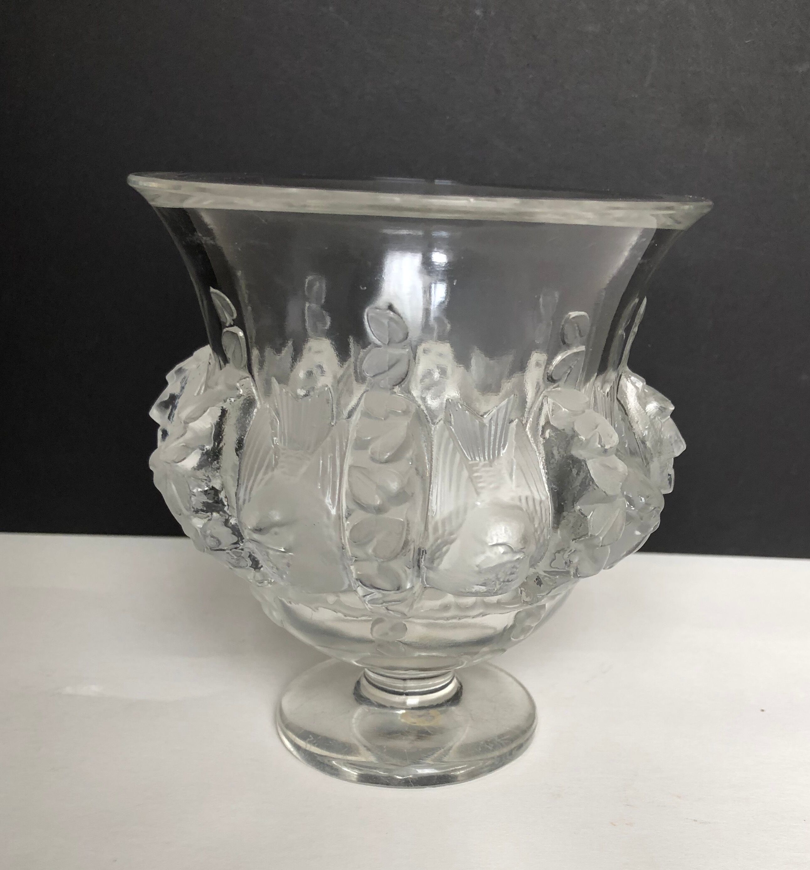 Lalique crystal vase model Dampierre