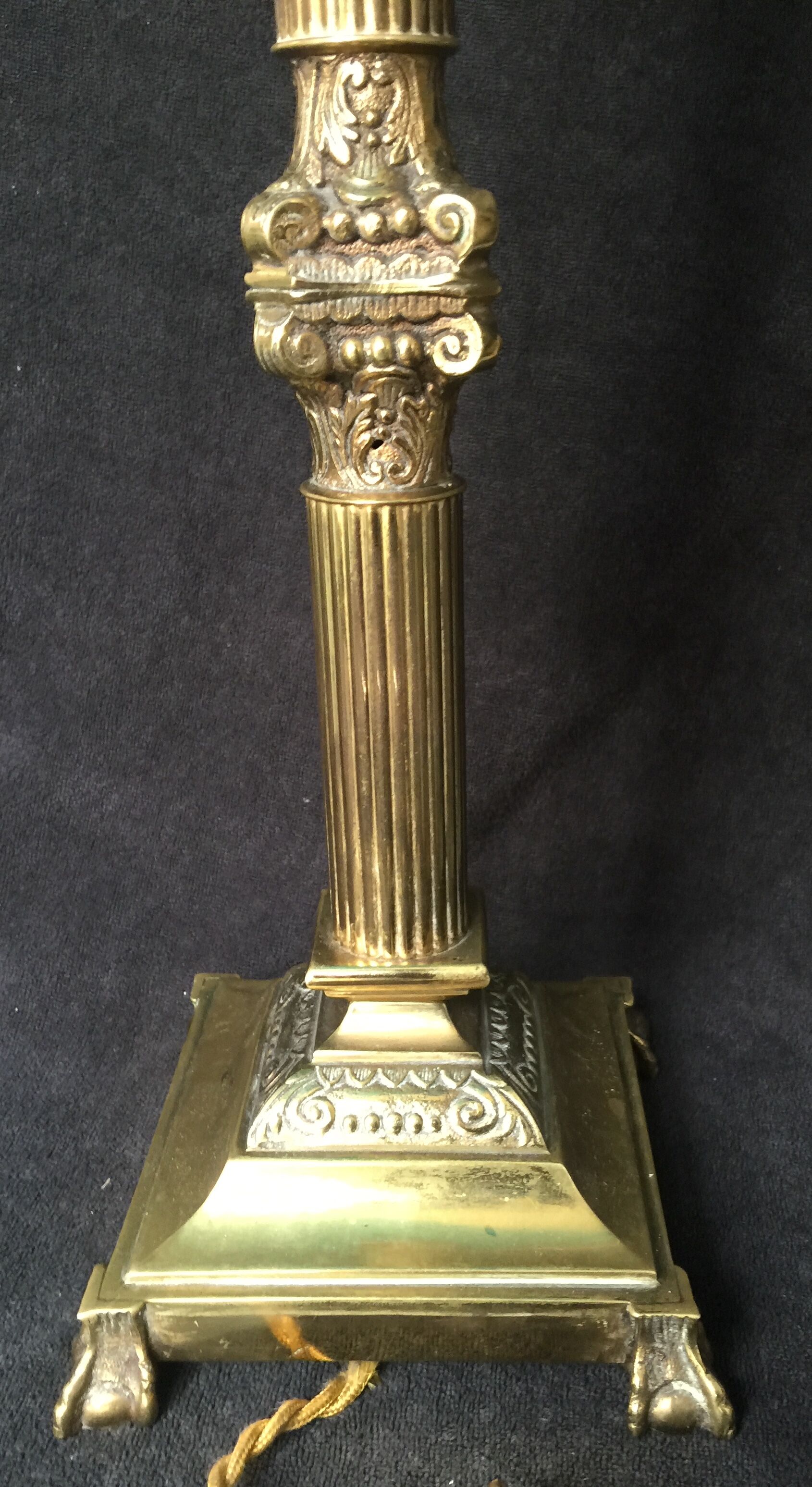 Bronze lamp foot fluted barrel with capitals