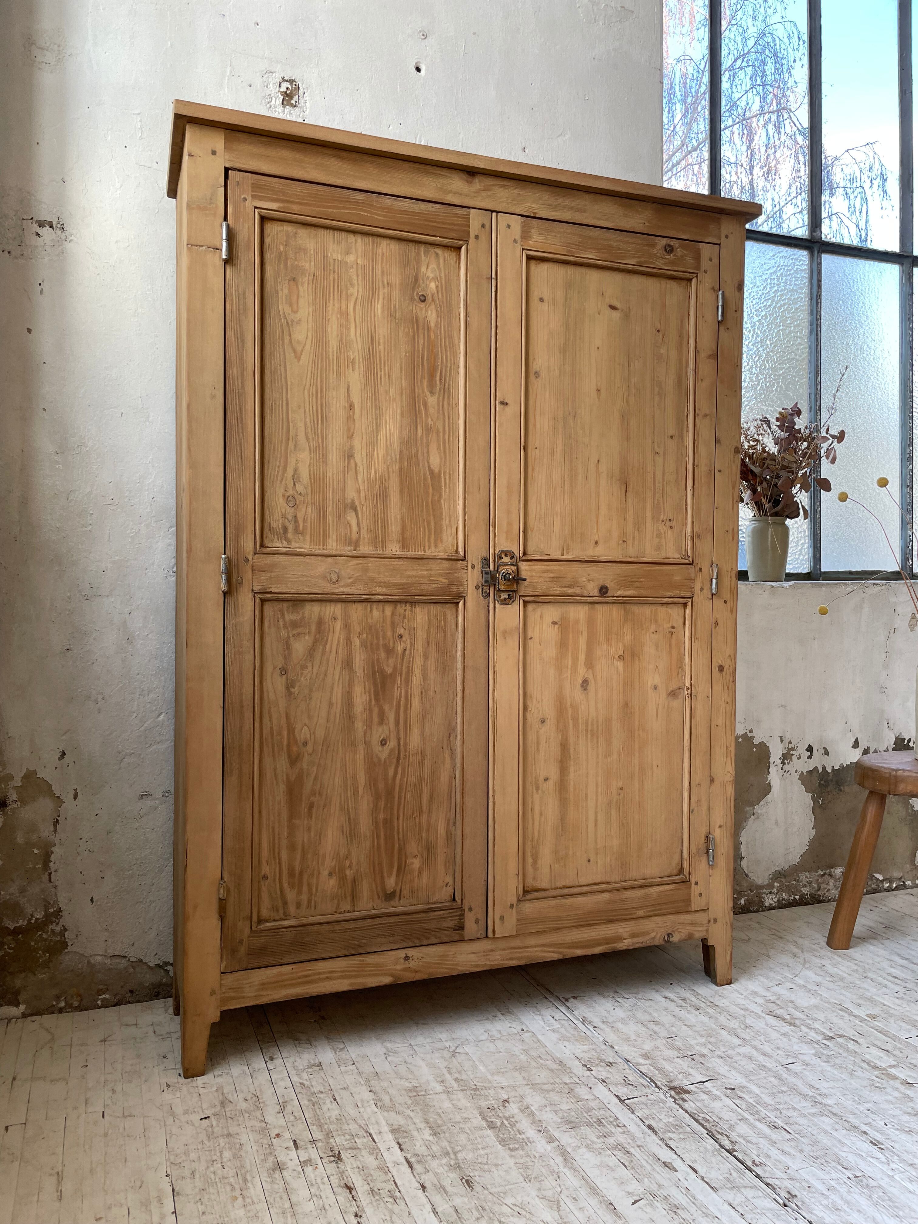 Wooden cabinet cuttery