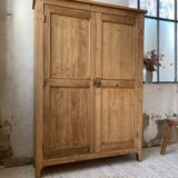 Wooden cabinet cuttery