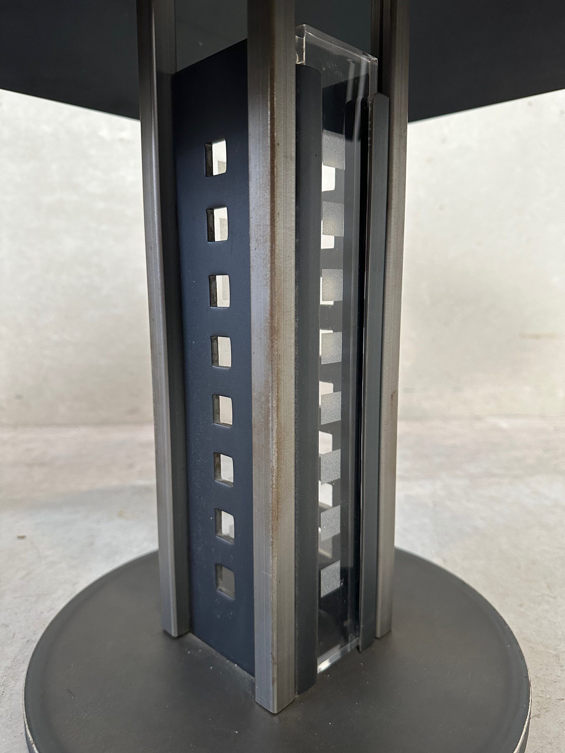 Steel design table lamp