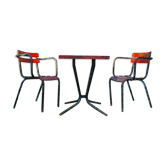 Table et fauteuils de jardin