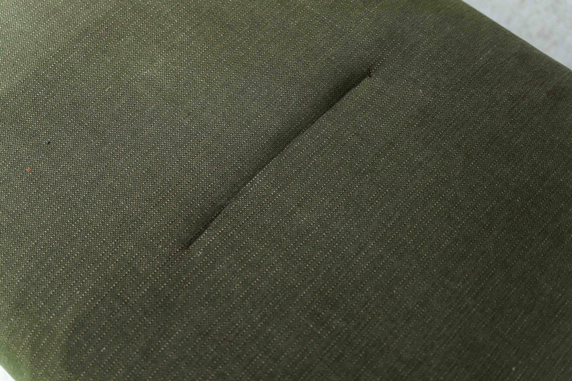 Daybed by Bruce Hannah & Andrew Morrison