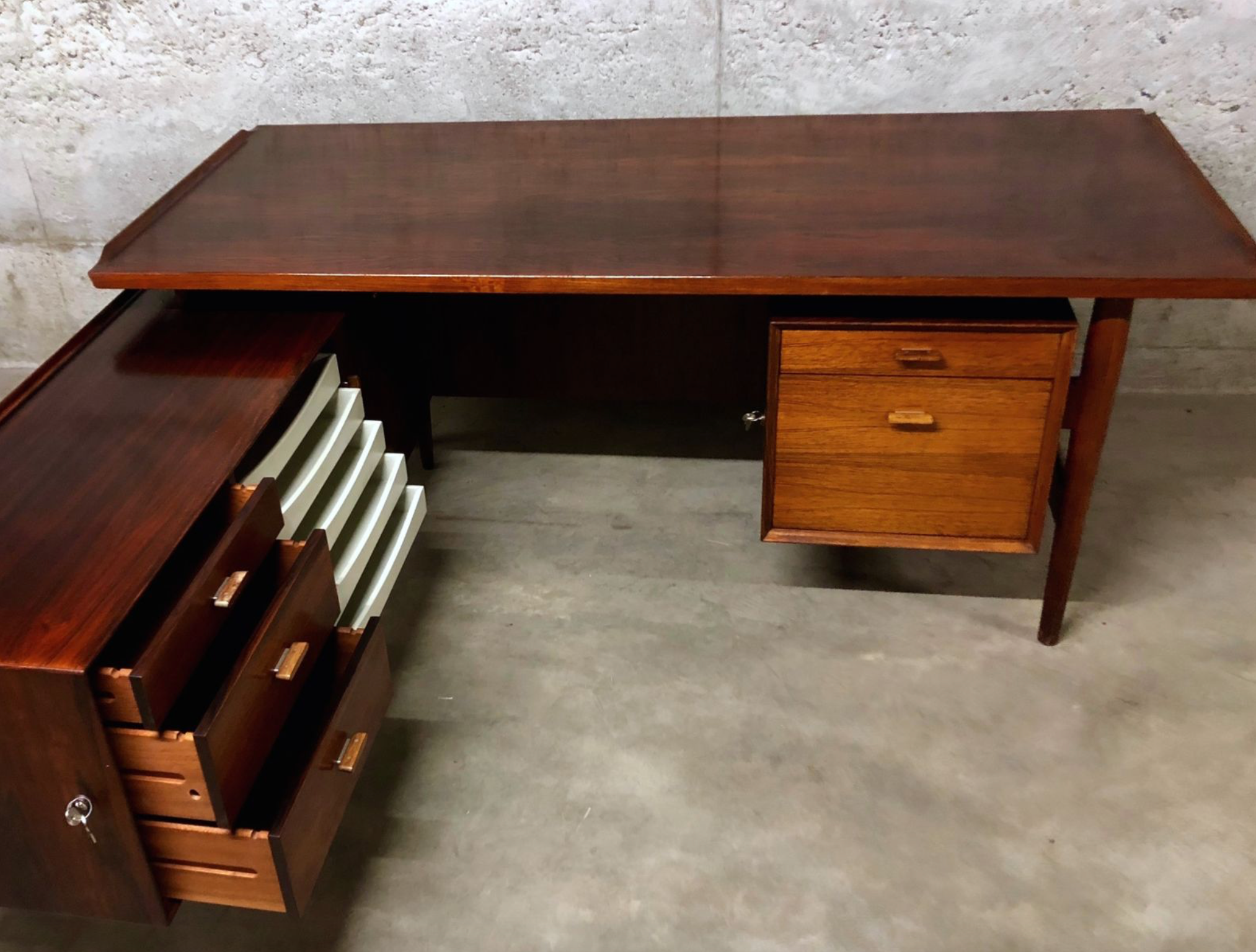 Bureau danois en palissandre par Arne Vodder pour Sibast Møbler