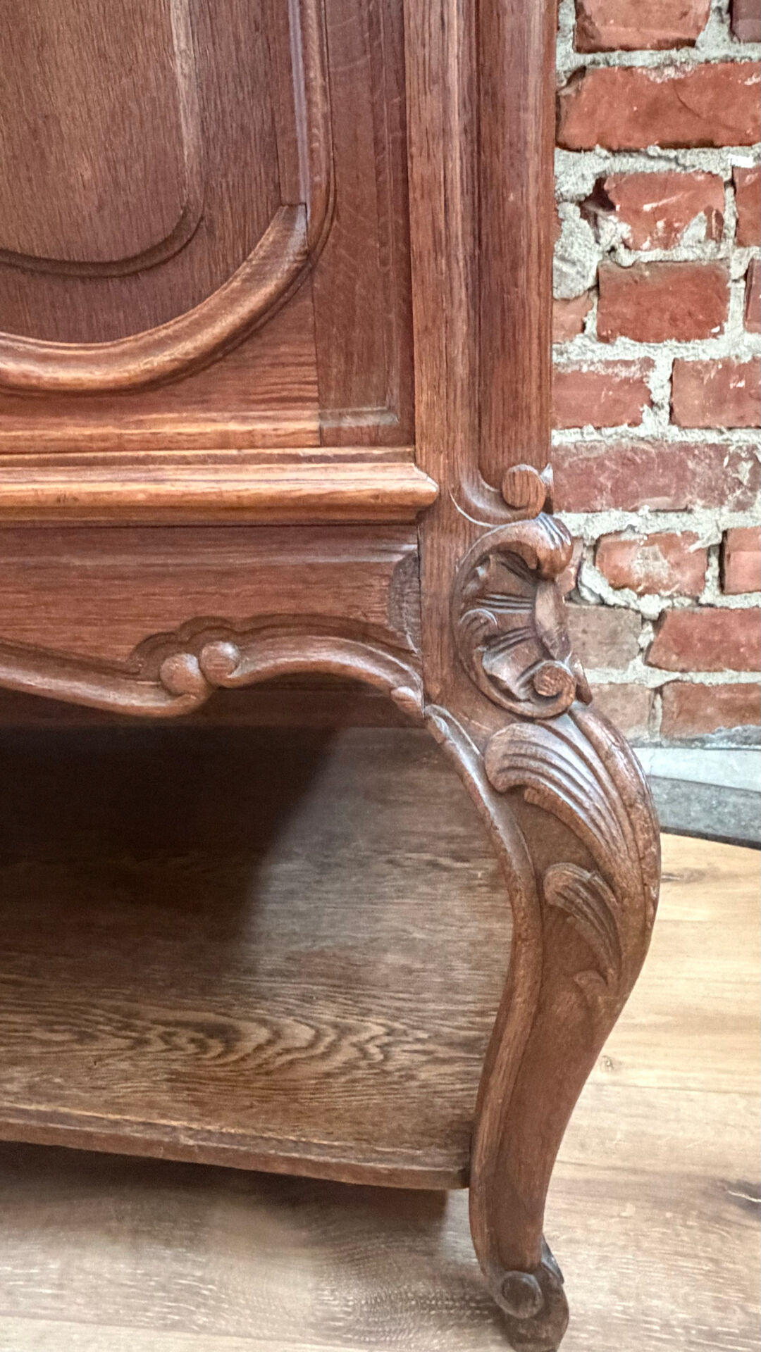 Antique oak sideboard, Louis XV rococo style, late 19th century.