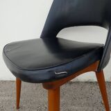 2 chaises en skaï noir pieds compas Louis Paolozzi