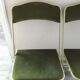 Paire de chaises pliantes en velours vert kaki