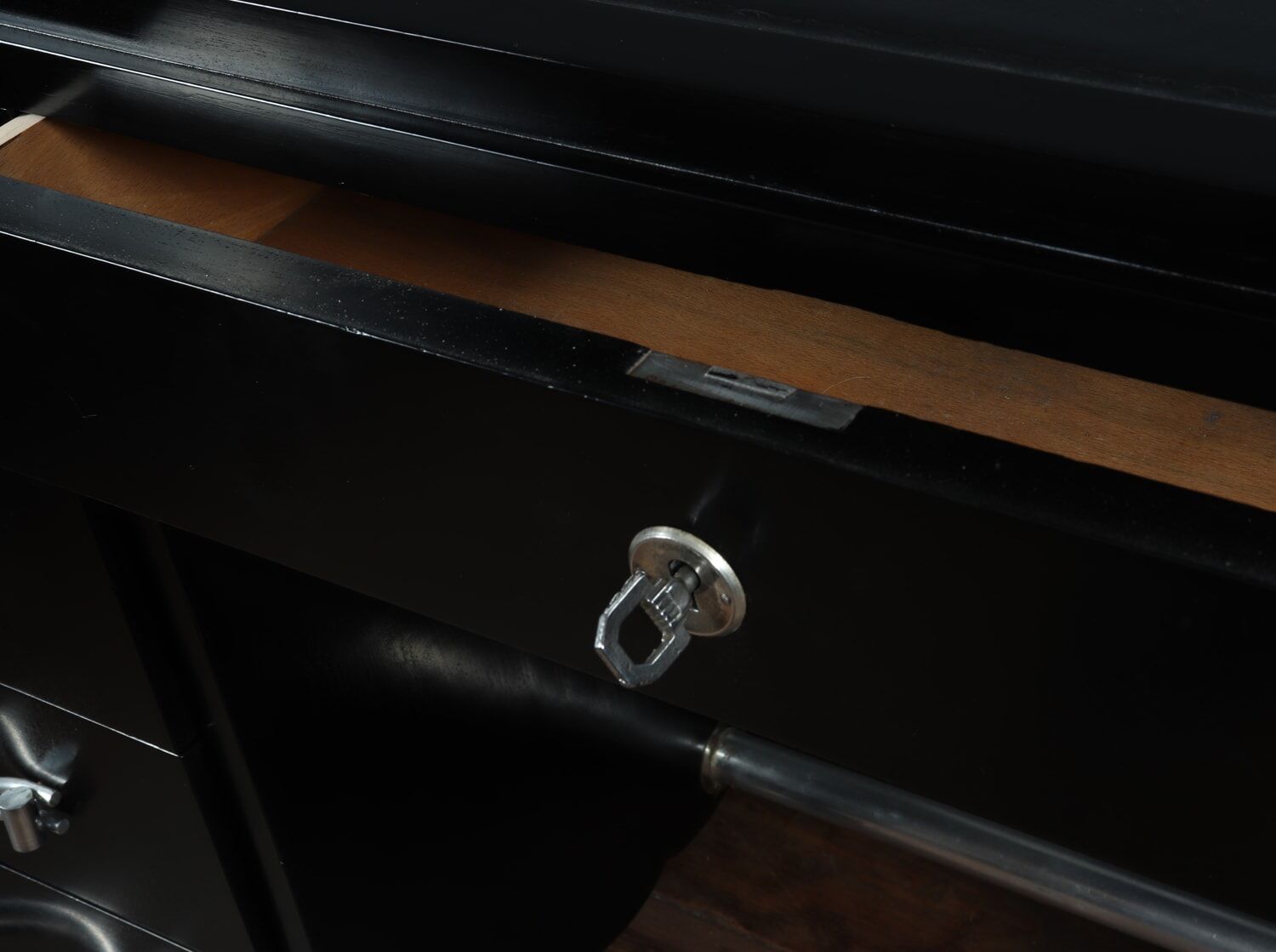Art deco desk in black piano lacquer