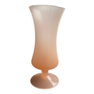 Vase opaline vintage