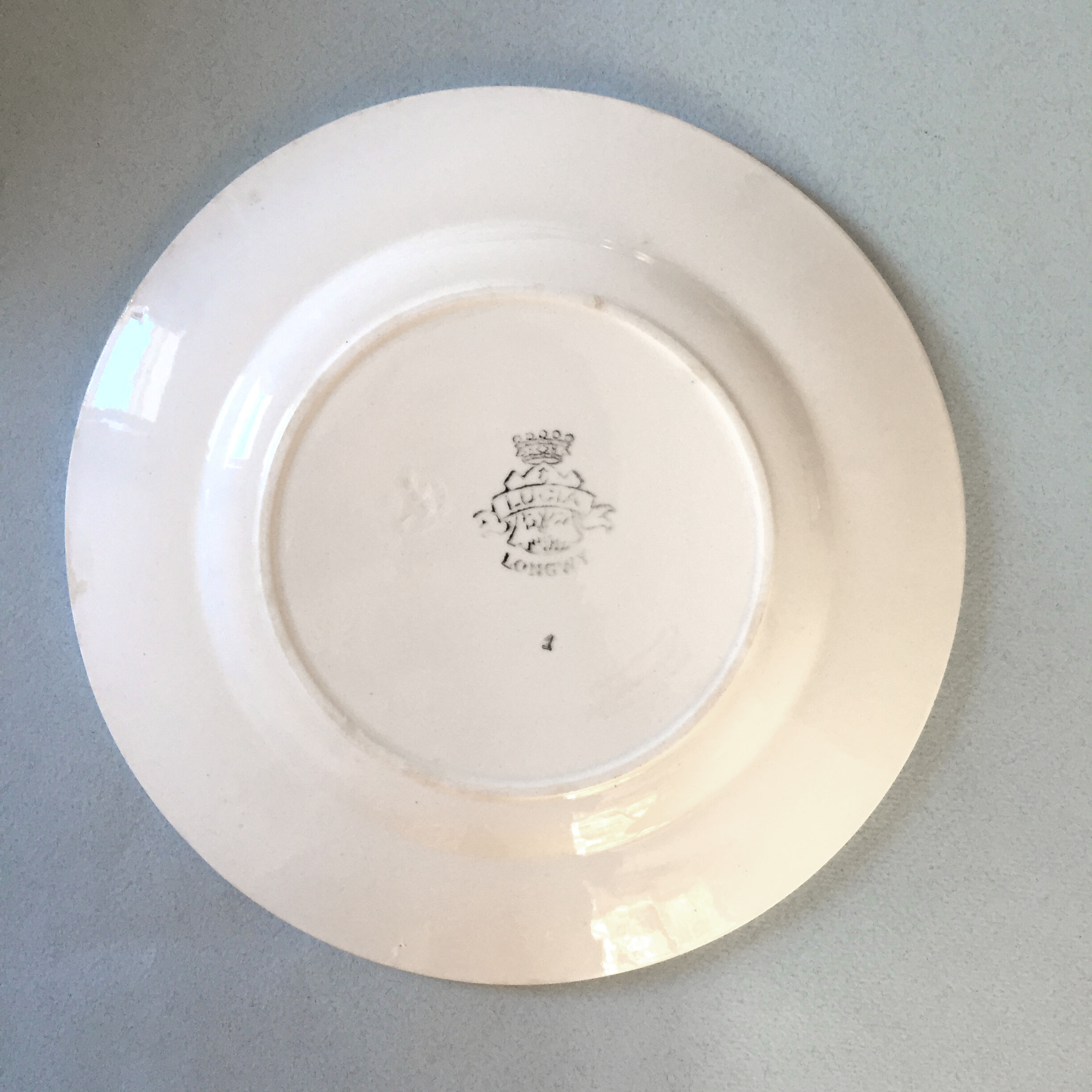 Set 4 plates and 1 pie dish Longwy model "Lucia"