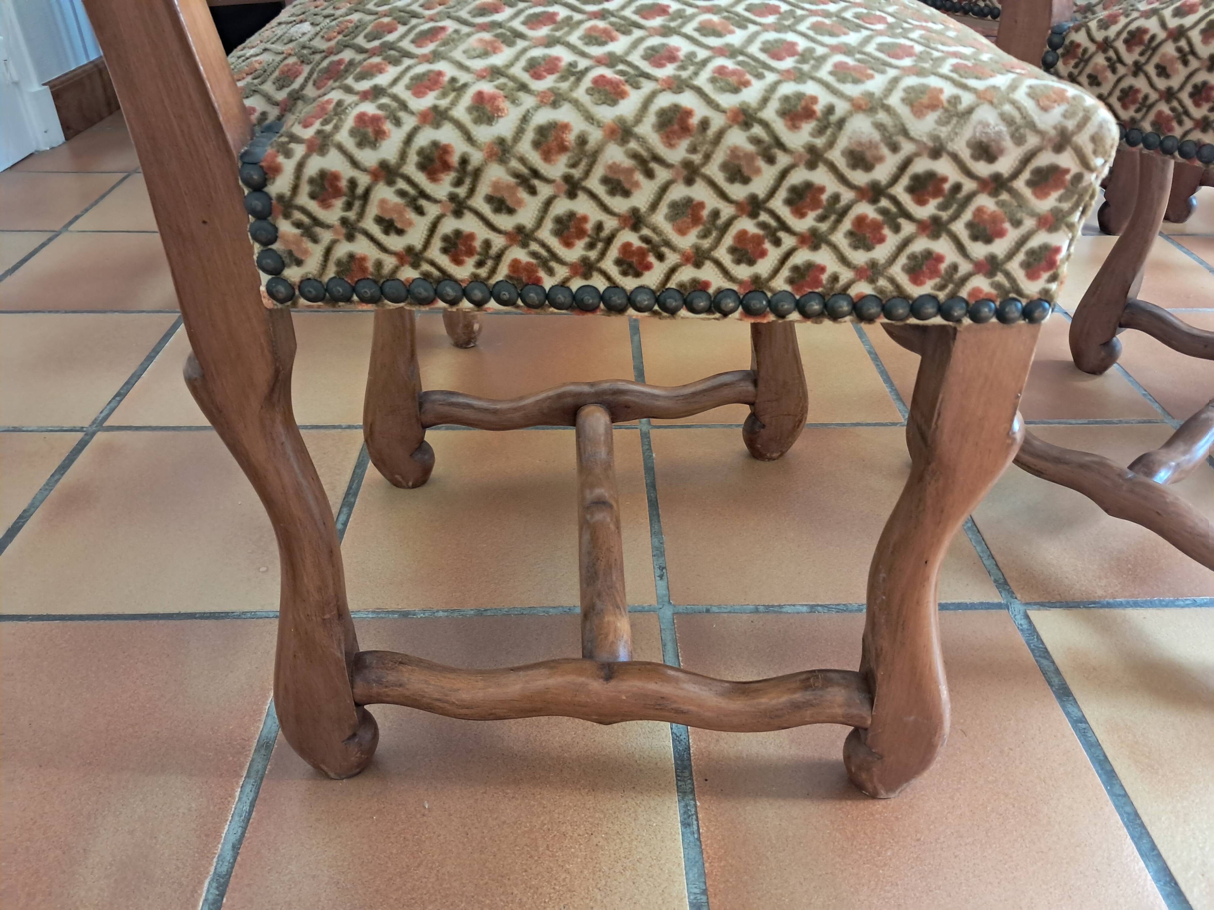 Six French Os De Mouton Style Dining Chairs in Carved Wood