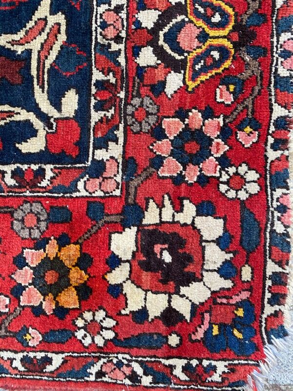 Old Persian rug Bakhtiar 210x300 cm