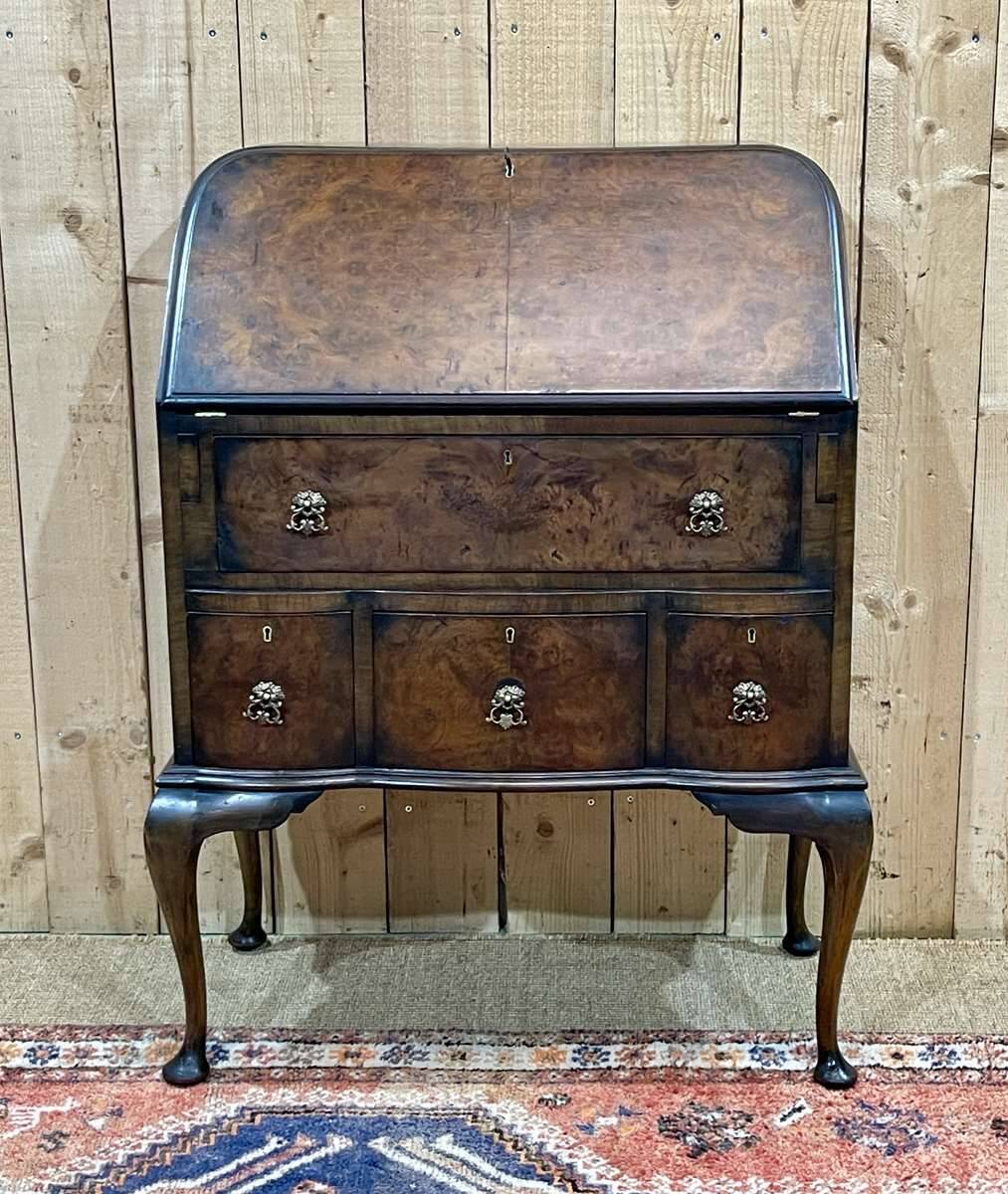 1930s English walnut back desk