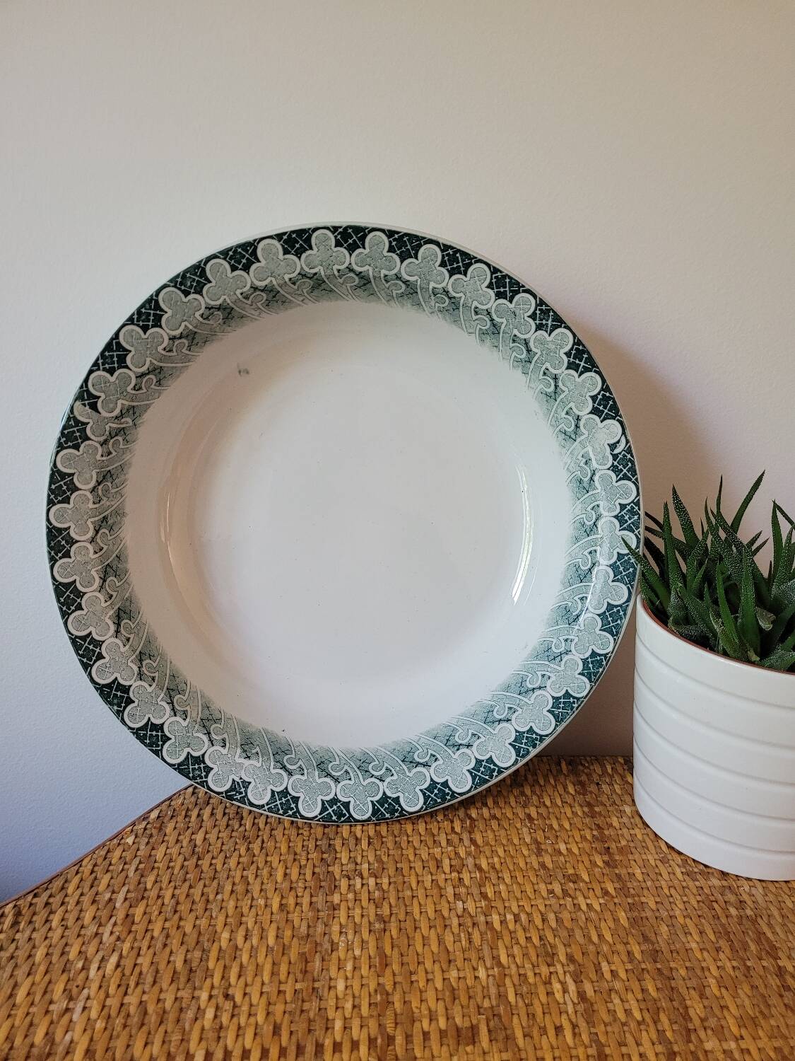 Large deep dish Richelieu St Amand and Hamage