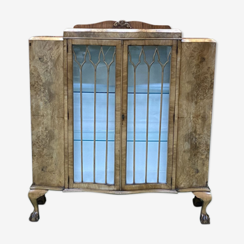 Vitrine chippendale en noyer des années 30