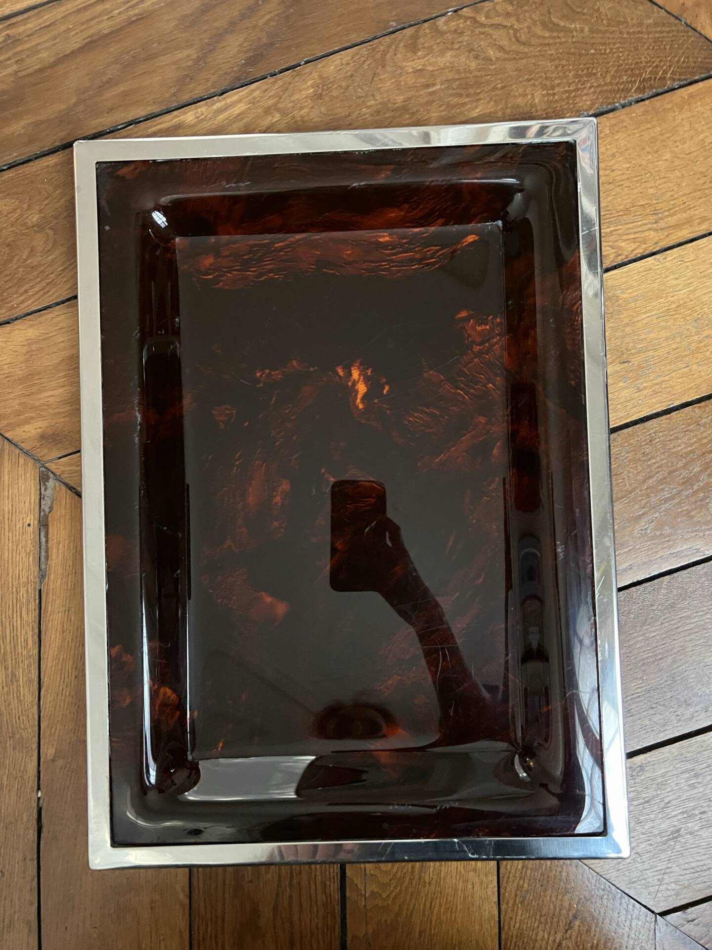 Plateau 70 in plexiglass and silver metal