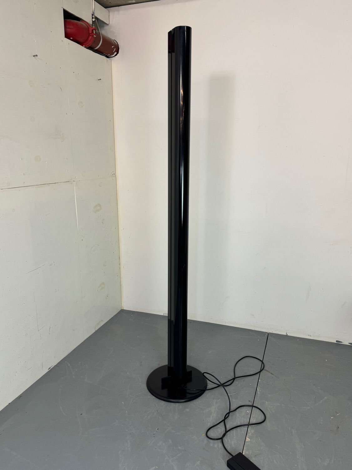 Italian iconic black Artemide Megaron uplighter floor lamp 1980s