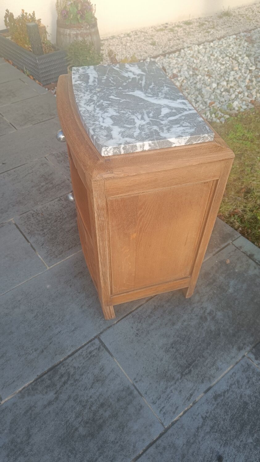 Raw oak table