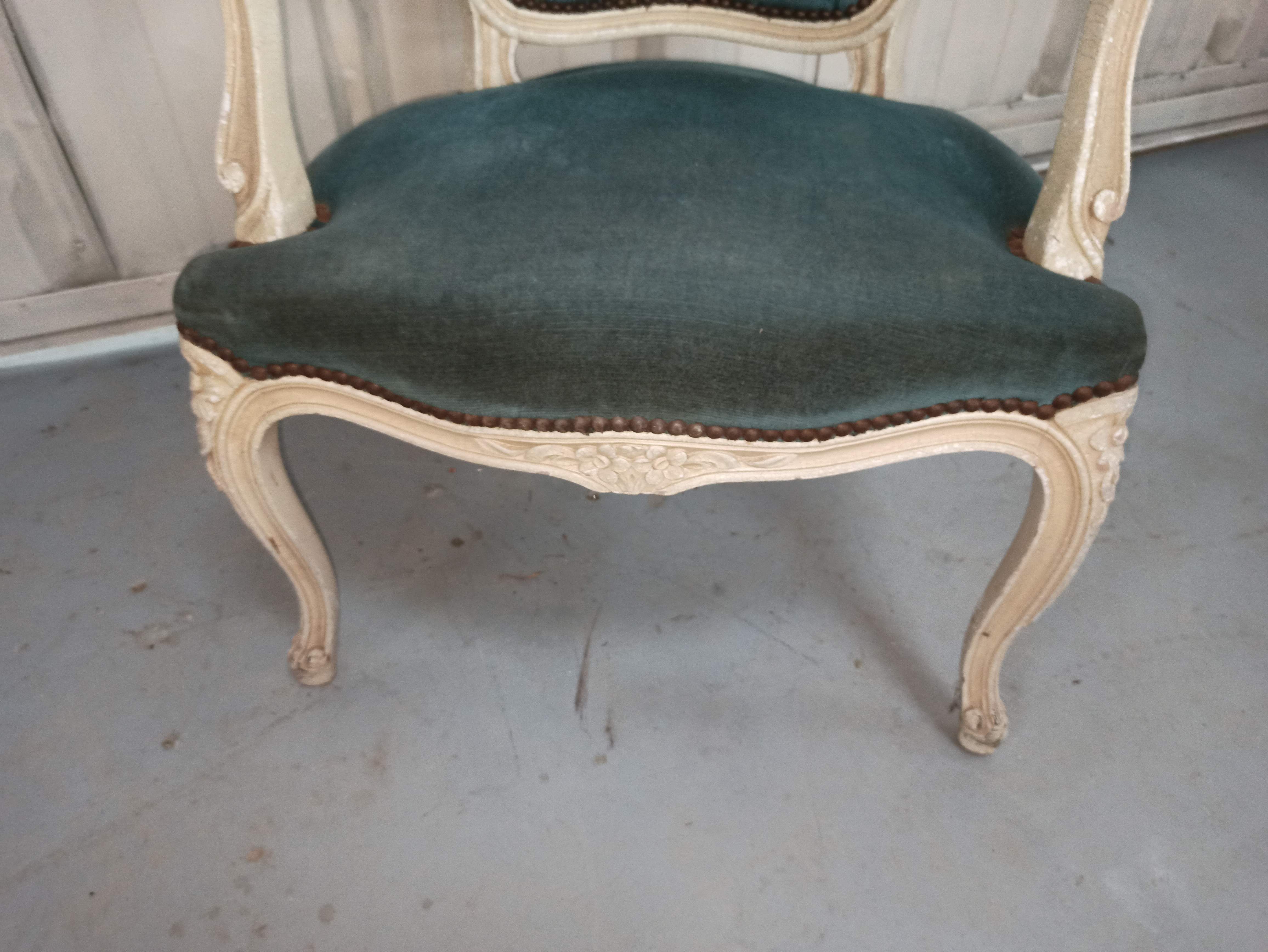 Louis XV armchair in old blue velvet
