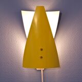 Ensemble de 2 appliques rouge et jaune années 60