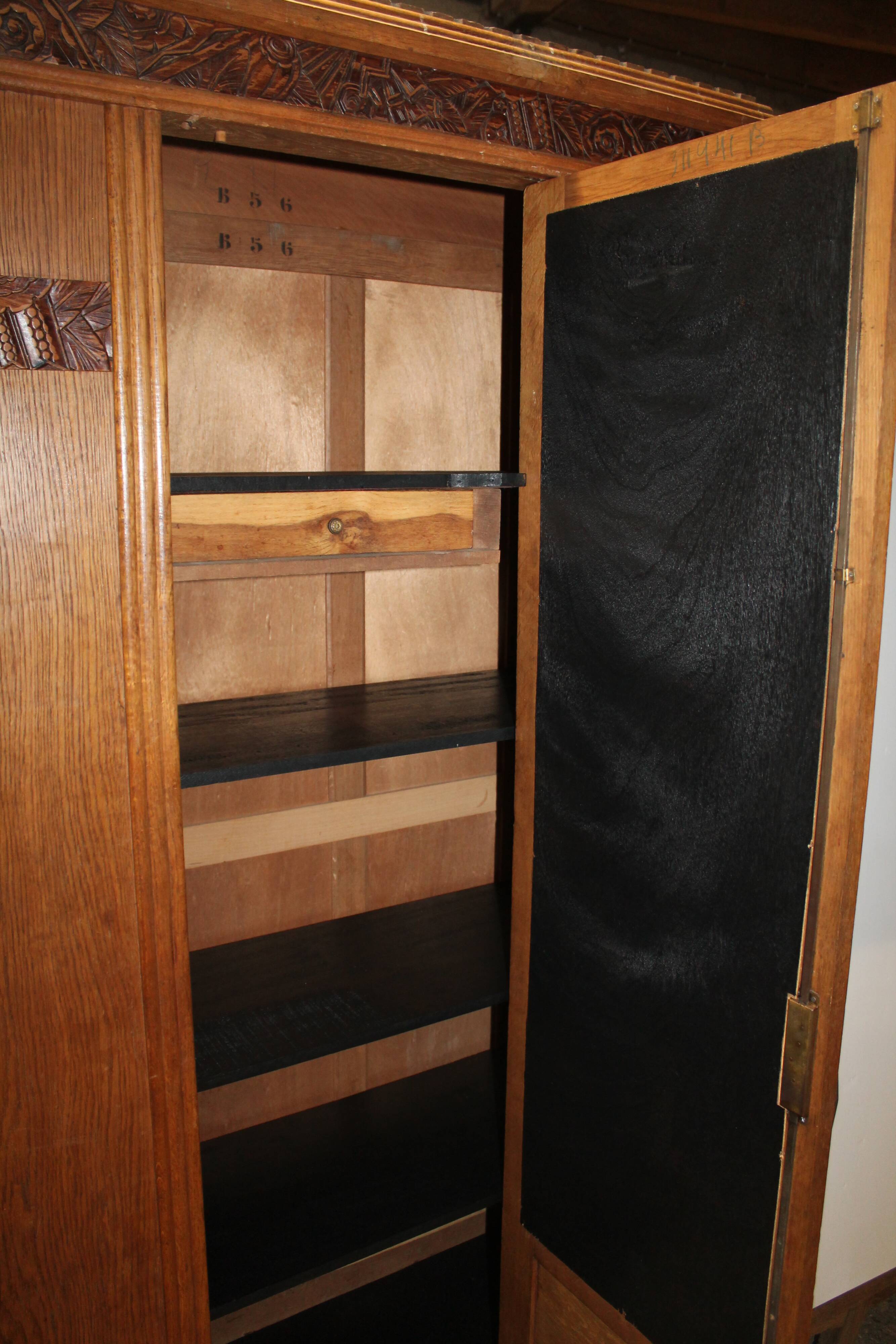 Armoire parisienne à glace