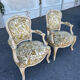 Paire de fauteuils de style Louis XV