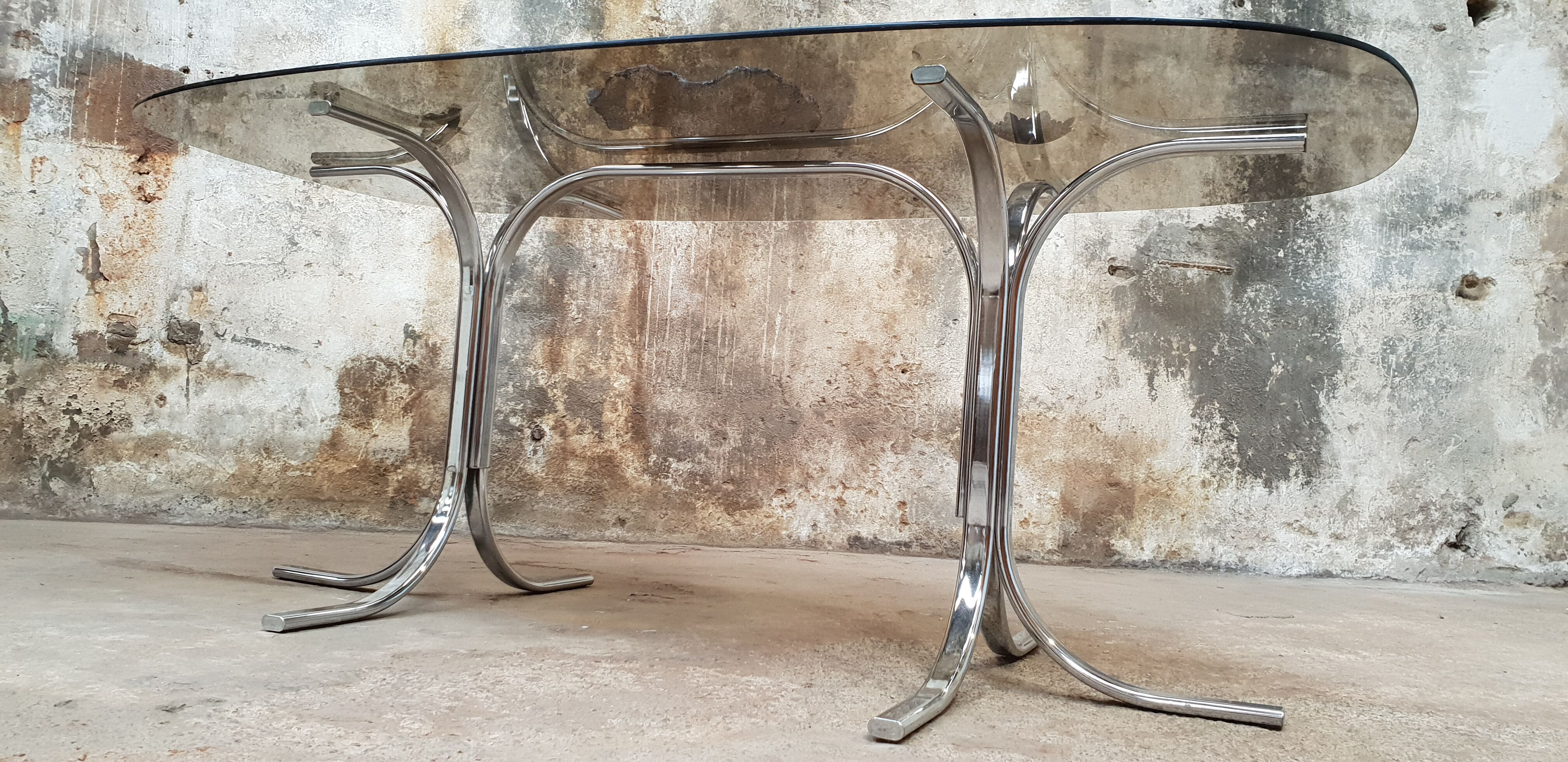 Table ovale en verre vintage