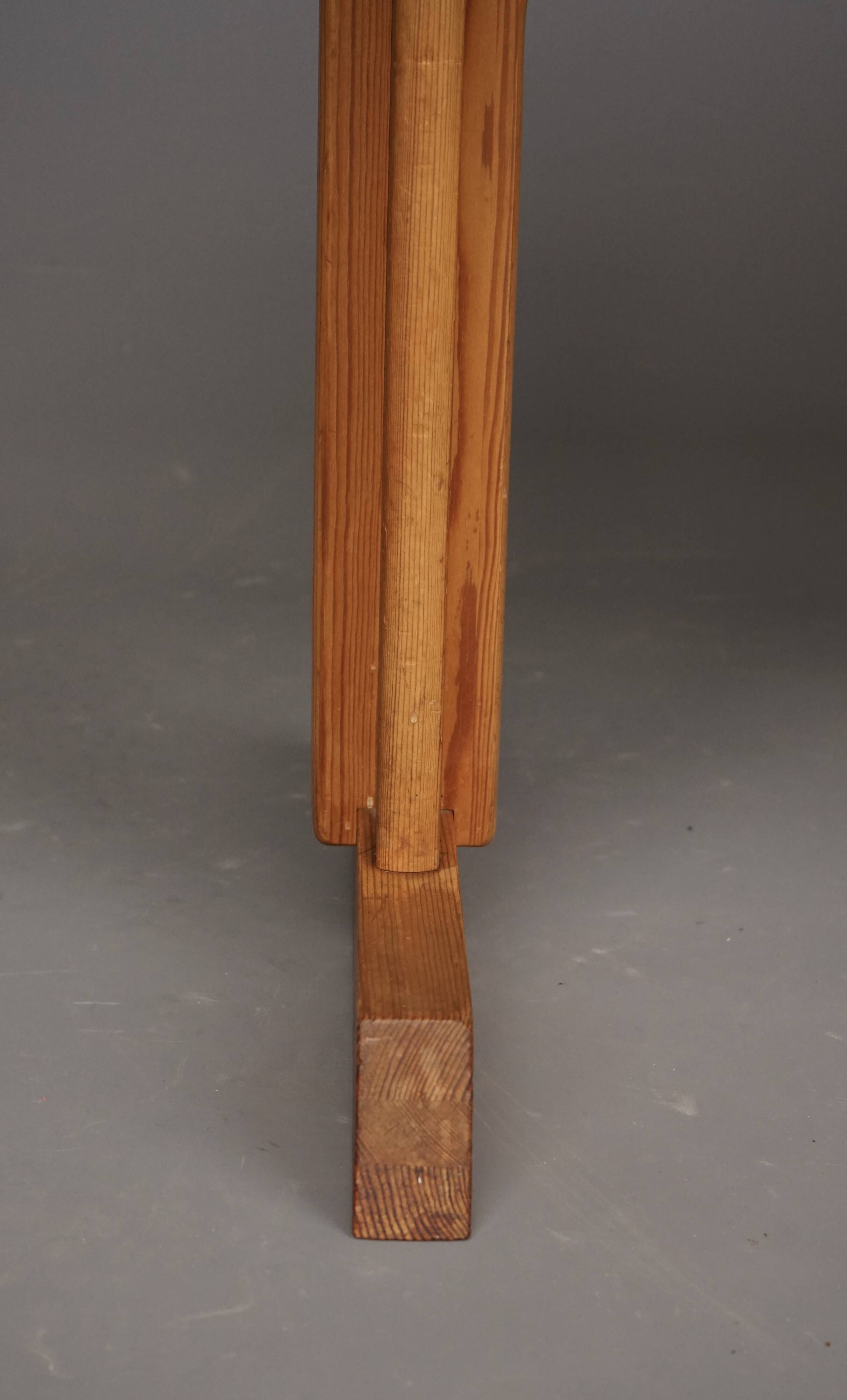 Table de cuisine en pin massif, années 1970