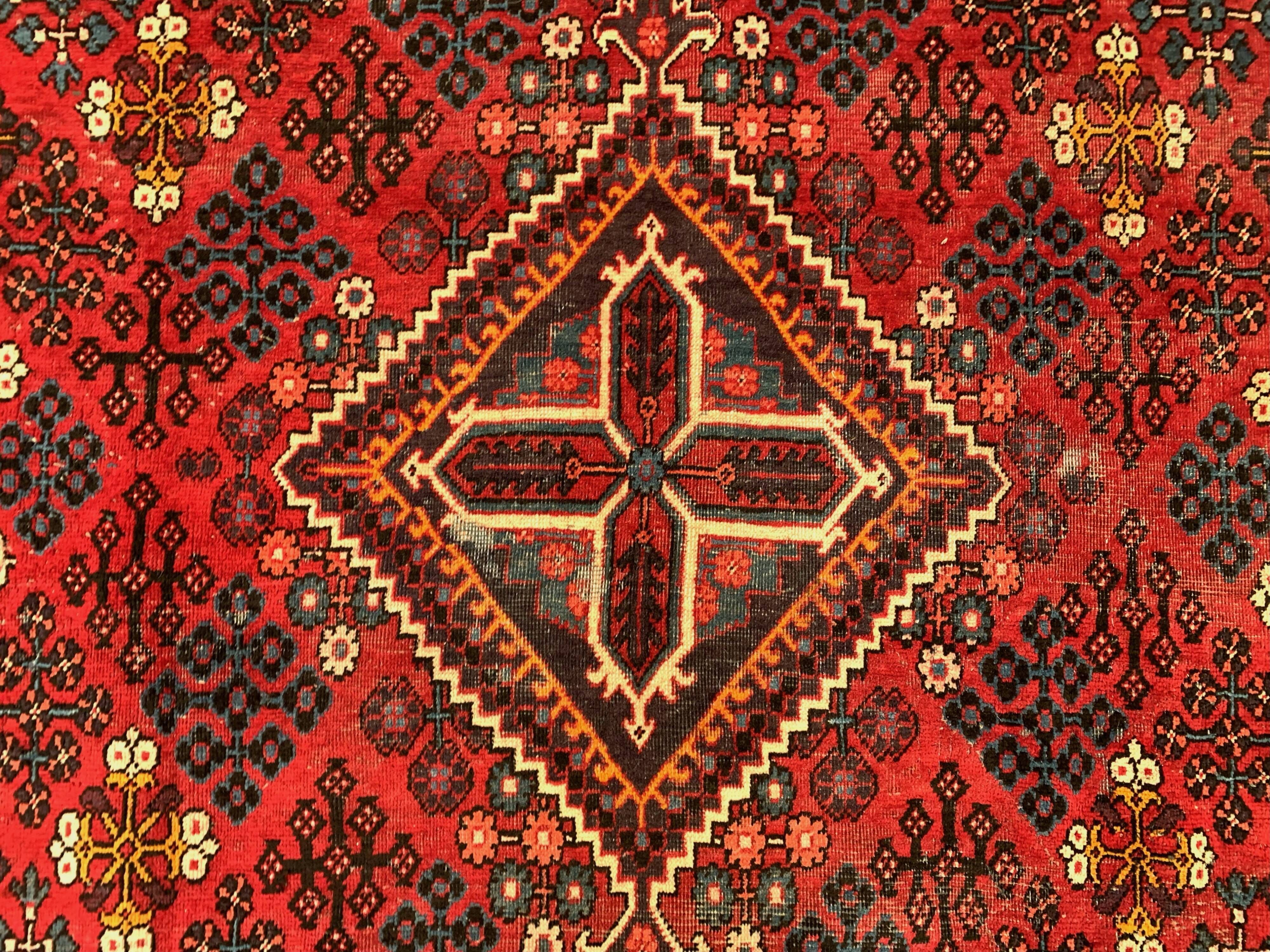 Tapis Tribal Rouge Noué à La Main - Dimensions 60x90 Cm - Soie D'art - Style Oriental
