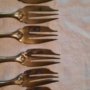 Box of 12 dessert forks