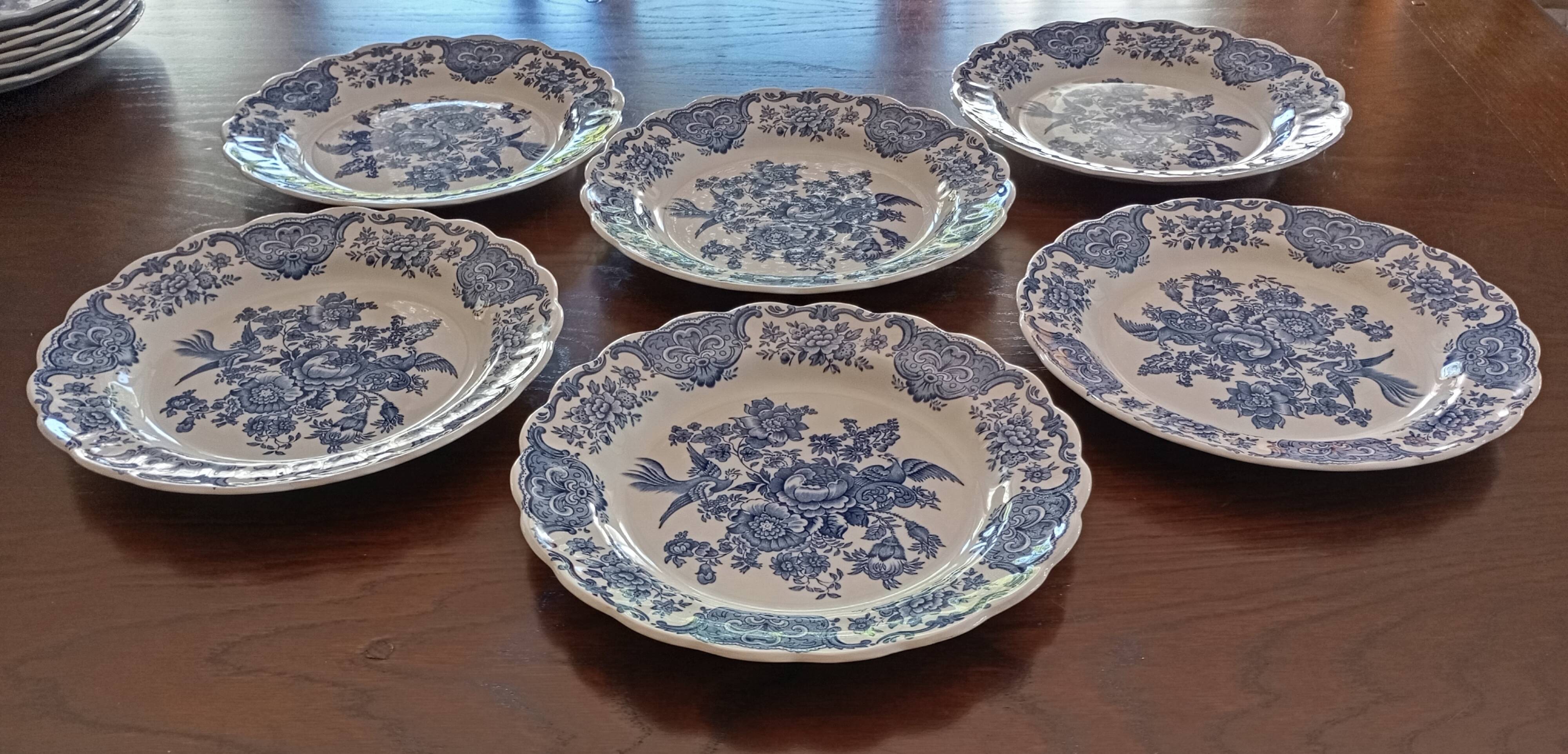 Assiettes plates anglaises Ridgway 'Windsor' bleu & blanc