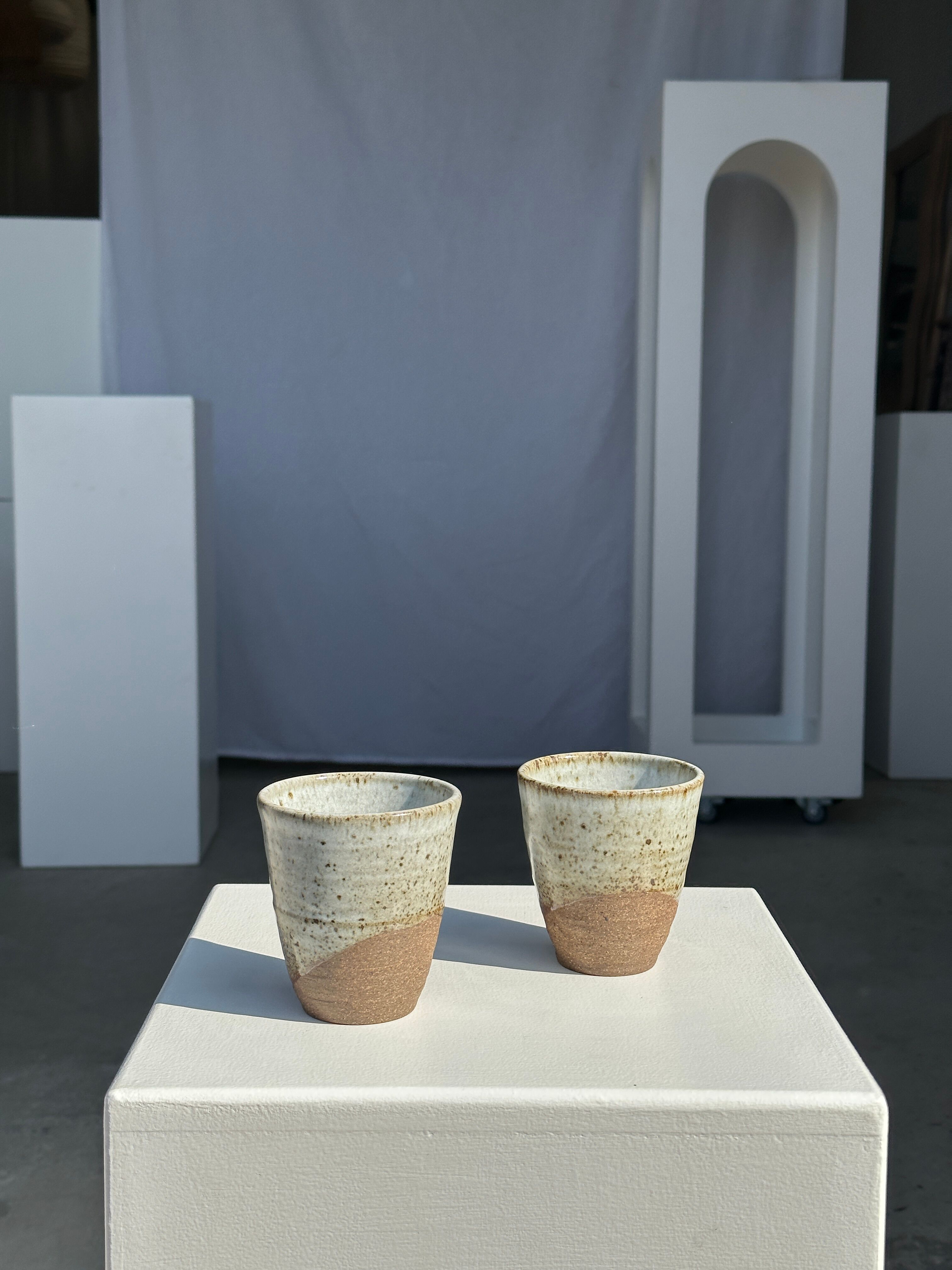 Set of 2 cups in Indonesian ceramic (brown & speckled glazed matte)