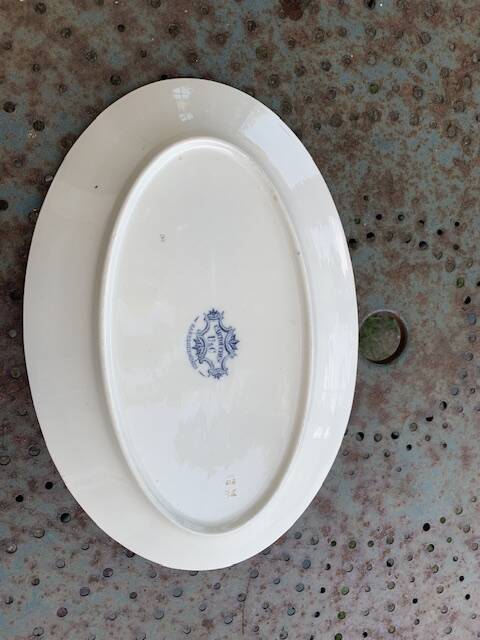 Large earthenware serving dish, cartridge model, sarreguemines, U & C, made in France, earthenware