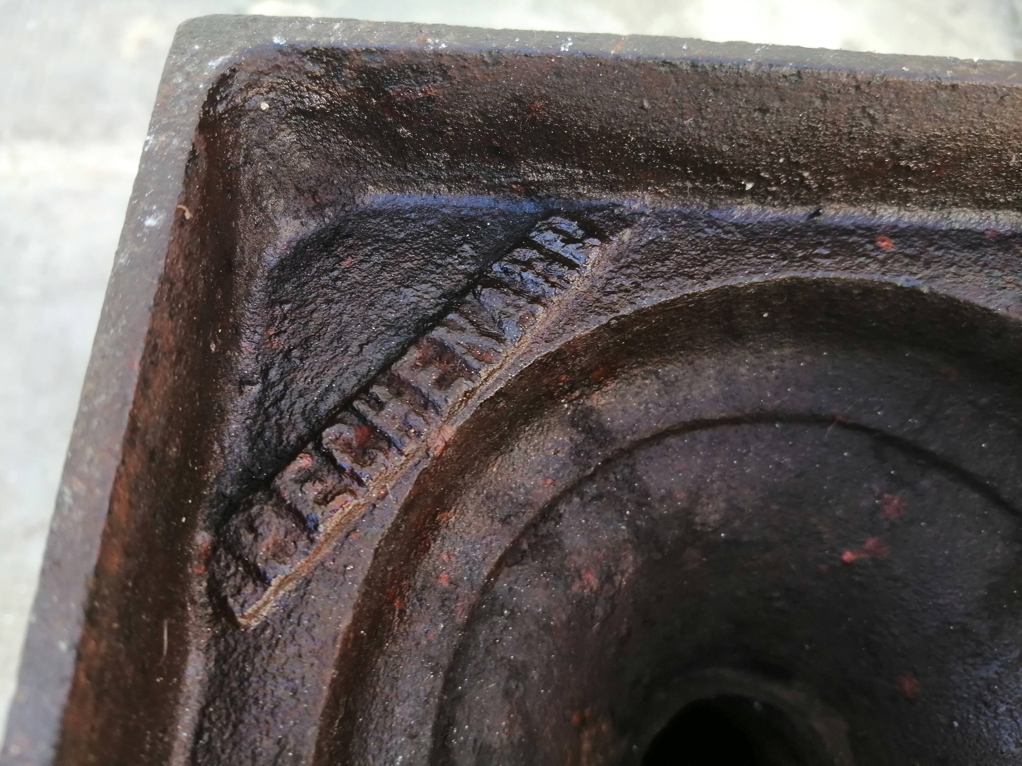 Vase médicis en fonte pechenard