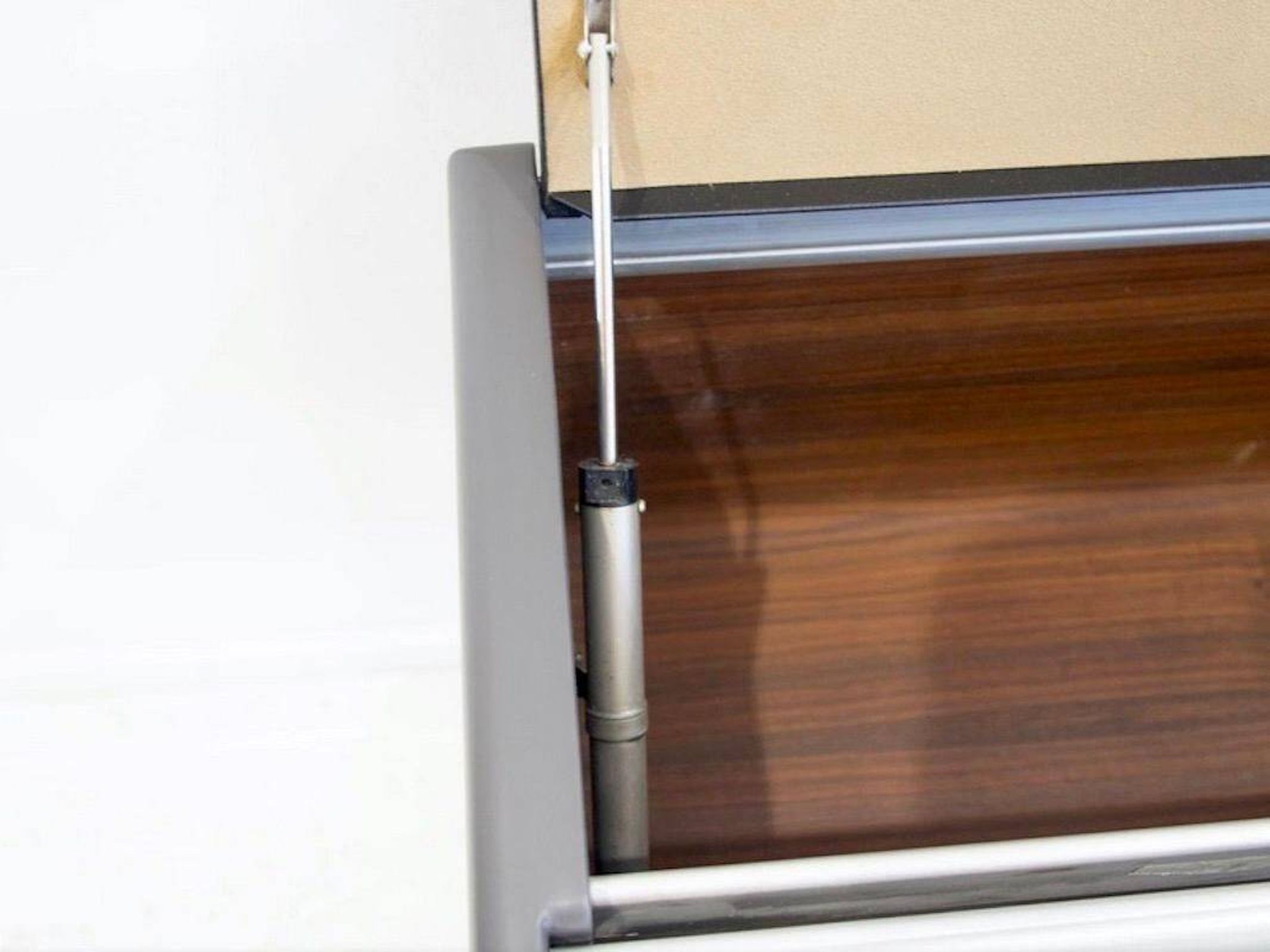 Bureau Action de George Nelson & Robert Propst pour Herman Miller