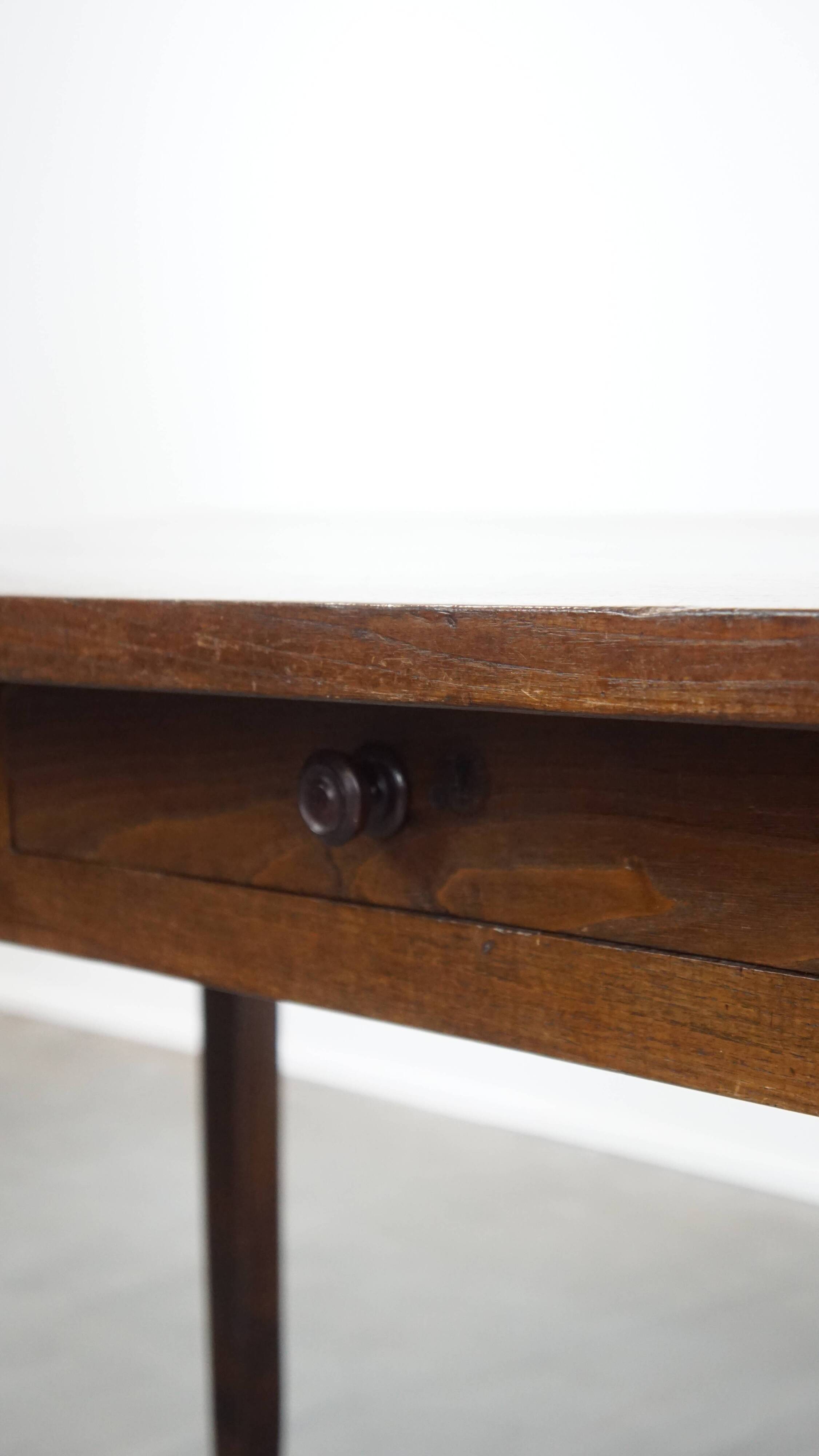 Antique Early 19th Century English 6-Person Dining Table with Walnut Top