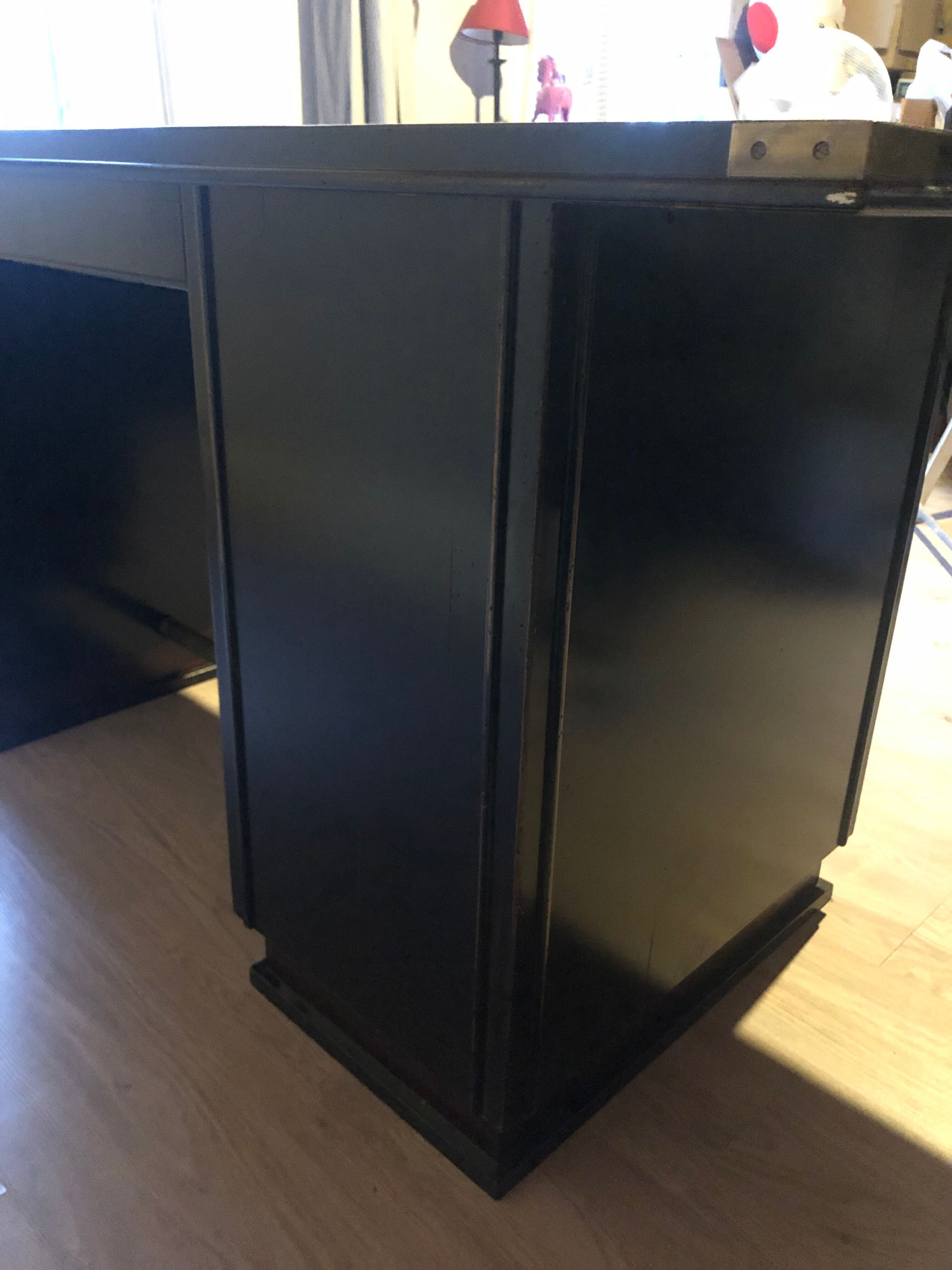 Captain's office per mare per terram