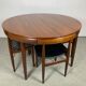Table ronde et chaises d'Hans Olsen à Afromosia