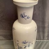 Vase with Far Eastern porcelain decoration from Portugal Vista Alegre