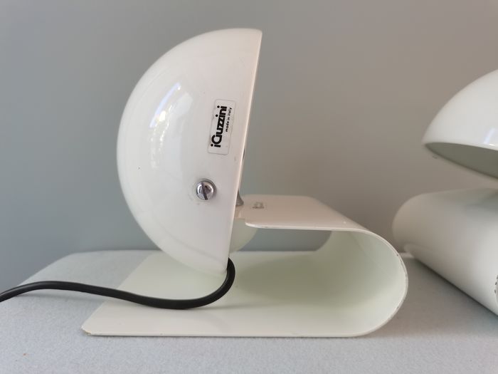 Pair of Guzzini lamps by Giuseppe Cormio "Bugia"