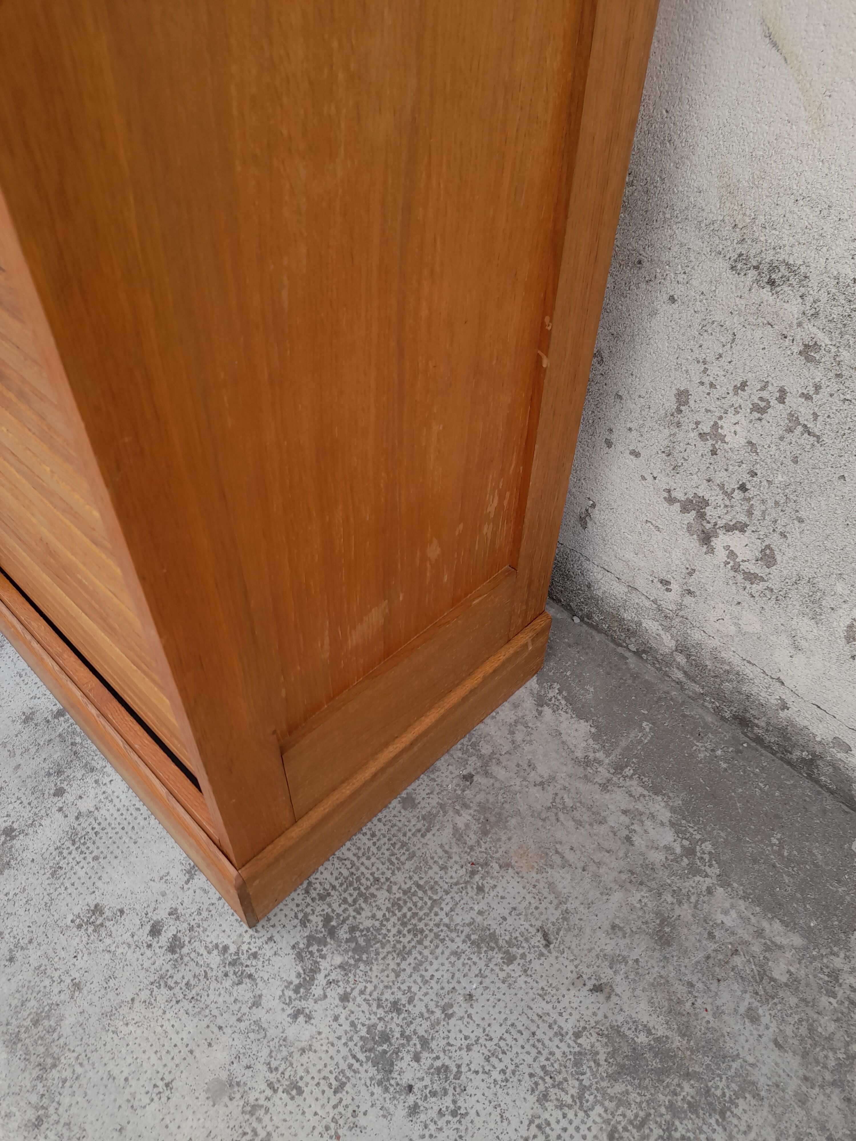 Old curtain cabinet cabinet