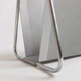 Porte-revues en métal chromé argenté vintage par Mascagni – design perforé, style futuriste, Italie années 1970