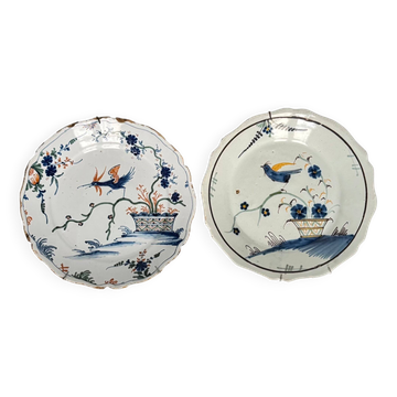 2 Plates in Nevers Earthenware (known as La Rochelle) | Bird | 18th century