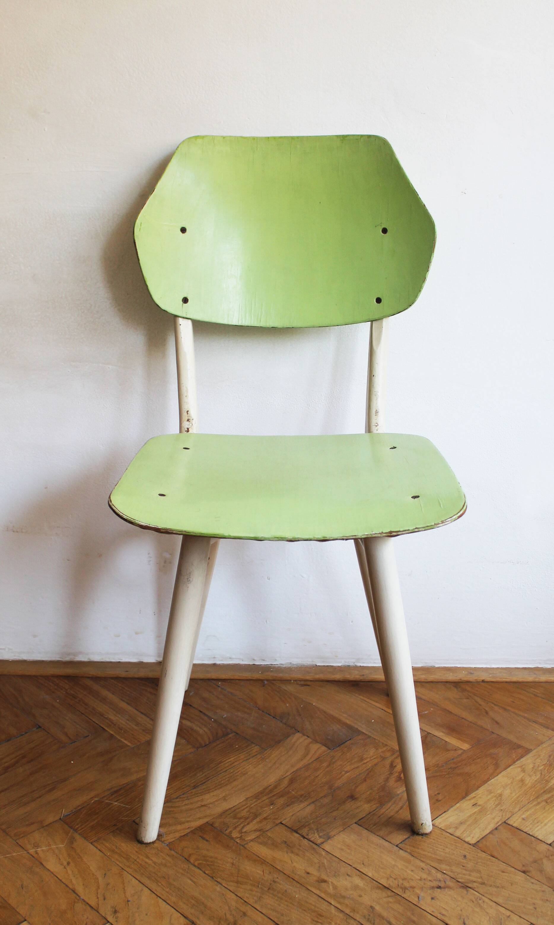 Set of 6 vintage TON chairs in painted wood, Czechoslovakia, 1964