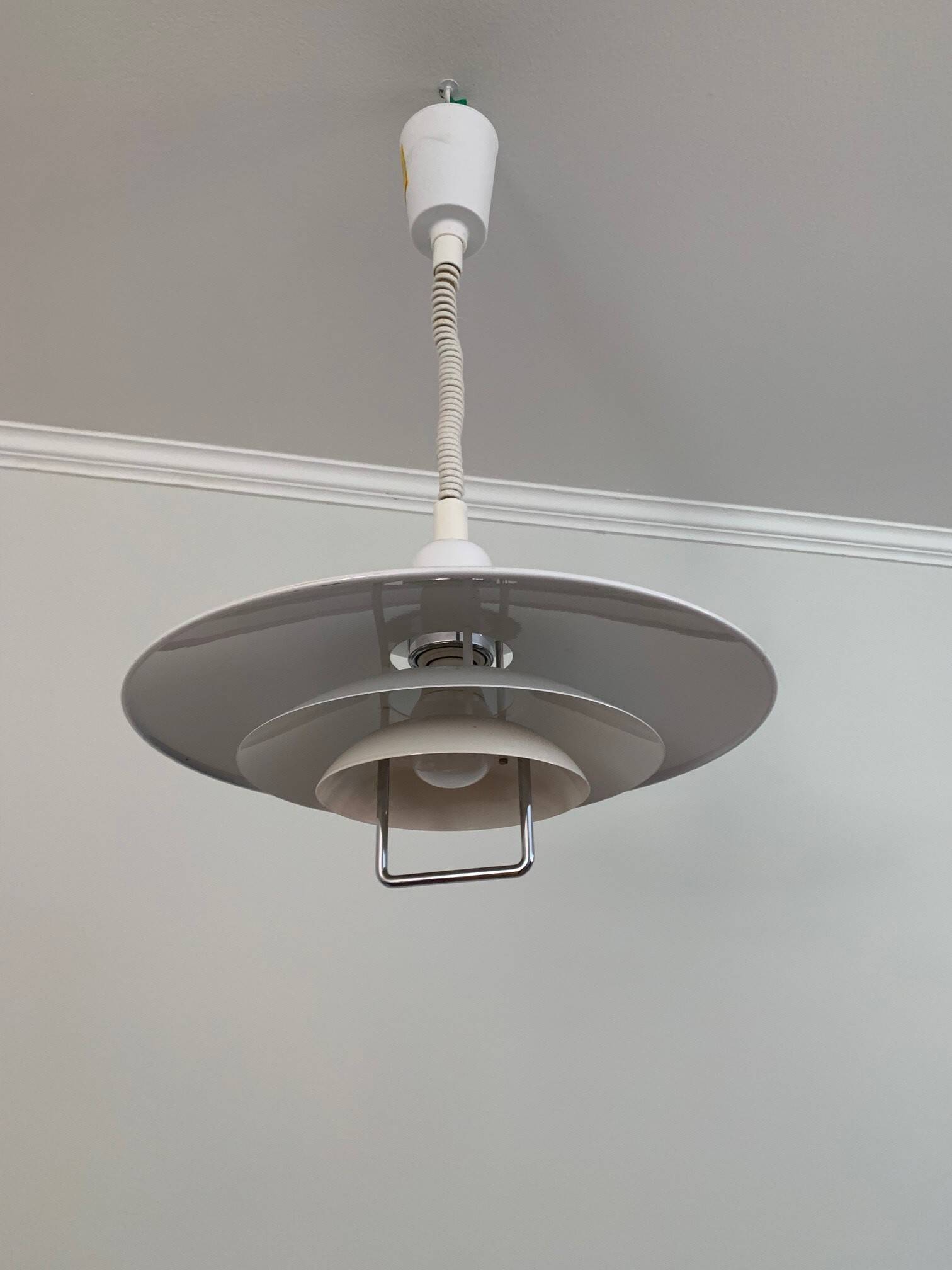 Suspension extensible métal blanc laqué, suède années 70/80