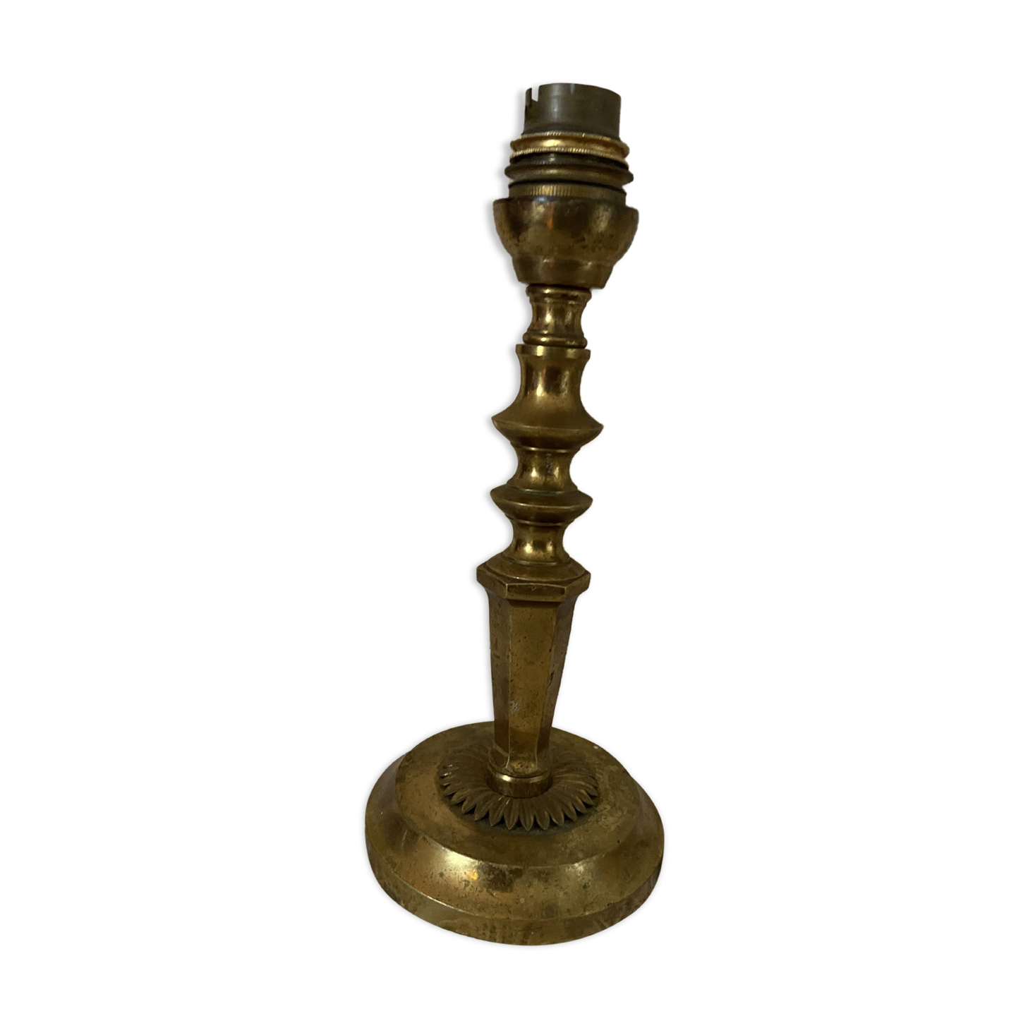 Brass lamp base