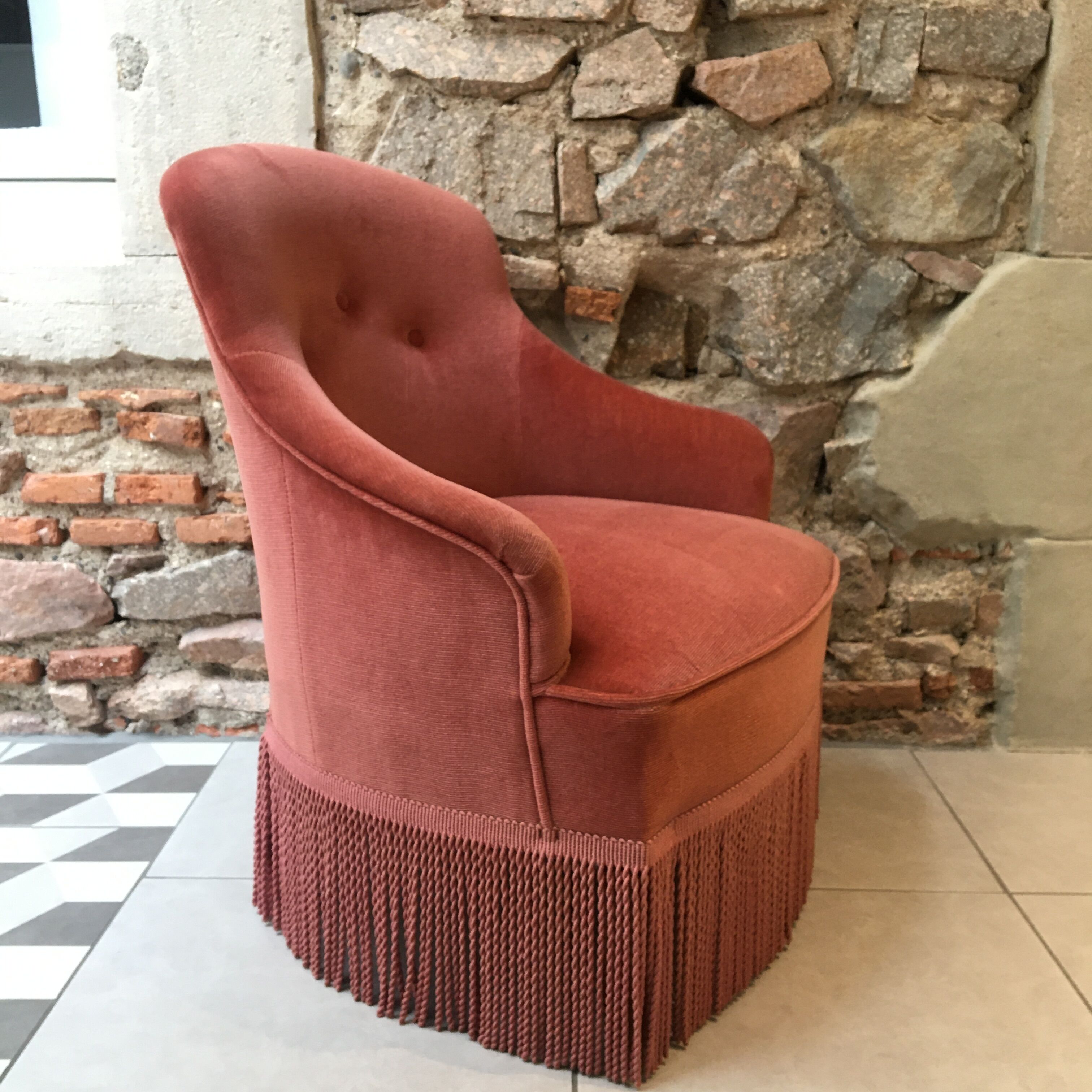 Fauteuil crapaud velours rose framboise