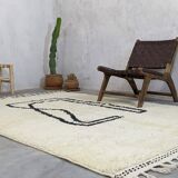 Moroccan Berber wool rug 252 x 175 cm