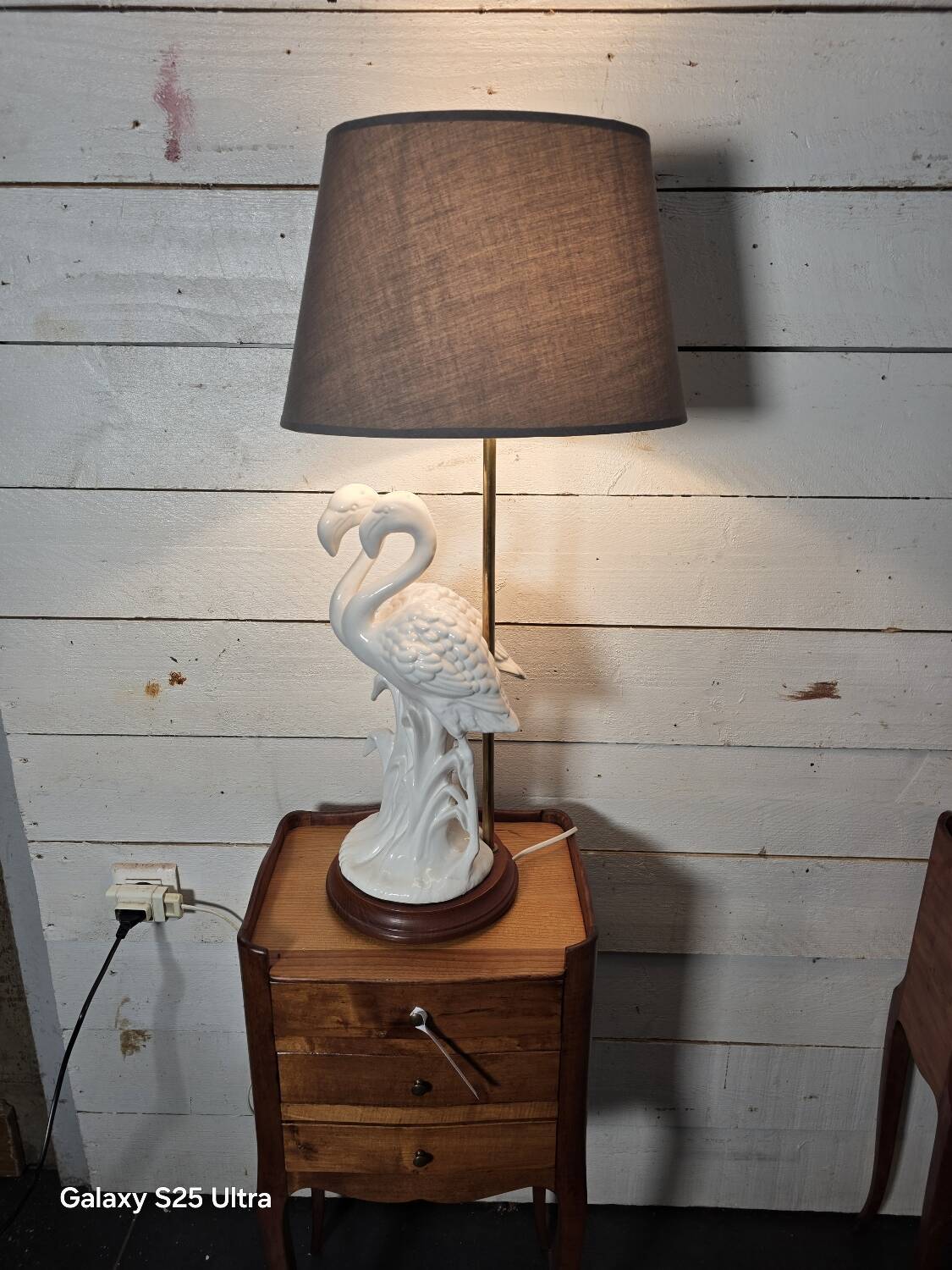 Lampe flamants roses en porcelaine blanche, années 80
