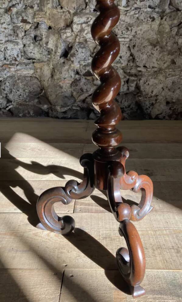 19th century pedestal table in twisted wood Louis XIII tripod